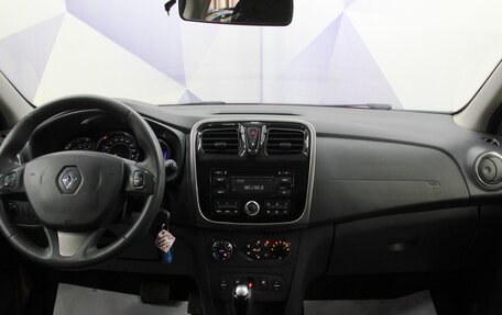 Renault Sandero II рестайлинг, 2016 год, 750 000 рублей, 10 фотография