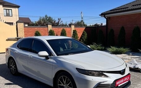 Toyota Camry, 2022 год, 4 200 000 рублей, 2 фотография