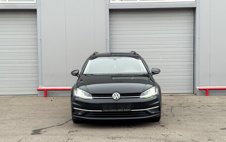Volkswagen Golf VII, 2019 год, 1 900 000 рублей, 2 фотография