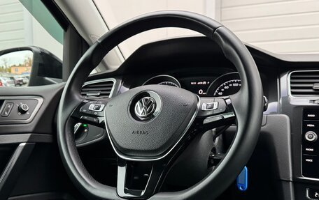 Volkswagen Golf VII, 2019 год, 1 900 000 рублей, 10 фотография