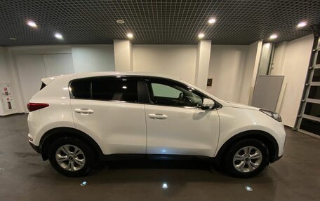 KIA Sportage IV рестайлинг, 2018 год, 2 150 000 рублей, 2 фотография