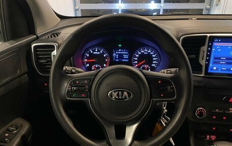 KIA Sportage IV рестайлинг, 2018 год, 2 150 000 рублей, 10 фотография