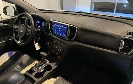 KIA Sportage IV рестайлинг, 2018 год, 2 150 000 рублей, 12 фотография