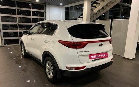 KIA Sportage IV рестайлинг, 2018 год, 2 150 000 рублей, 5 фотография