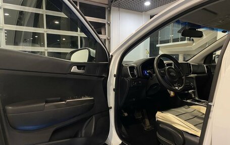 KIA Sportage IV рестайлинг, 2018 год, 2 150 000 рублей, 21 фотография