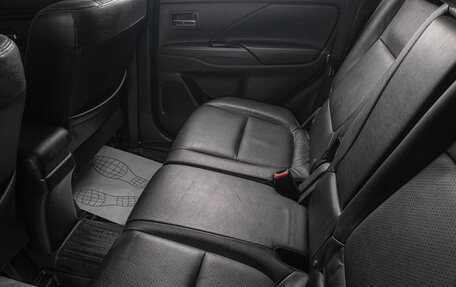 Mitsubishi Outlander III рестайлинг 3, 2016 год, 1 719 000 рублей, 20 фотография