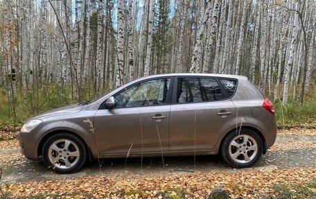 KIA cee'd I рестайлинг, 2008 год, 650 000 рублей, 2 фотография
