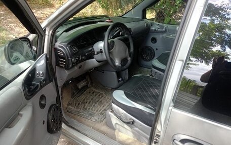 Chrysler Voyager III, 2000 год, 320 000 рублей, 7 фотография