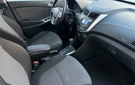 Hyundai Solaris II рестайлинг, 2011 год, 870 000 рублей, 16 фотография