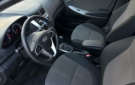 Hyundai Solaris II рестайлинг, 2011 год, 870 000 рублей, 14 фотография