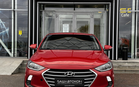 Hyundai Elantra VI рестайлинг, 2018 год, 1 090 000 рублей, 6 фотография