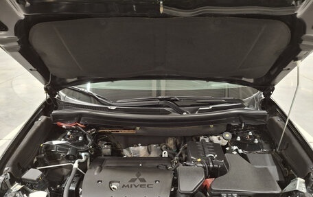 Mitsubishi Outlander III рестайлинг 3, 2020 год, 2 340 000 рублей, 11 фотография