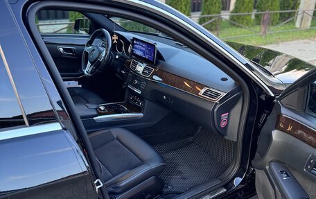 Mercedes-Benz E-Класс, 2015 год, 2 490 000 рублей, 11 фотография