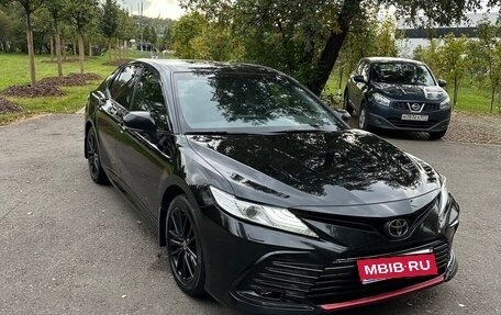 Toyota Camry, 2022 год, 4 000 000 рублей, 3 фотография
