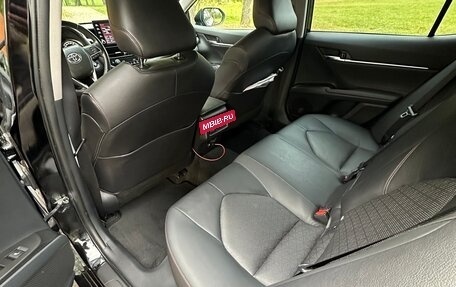 Toyota Camry, 2022 год, 4 000 000 рублей, 14 фотография