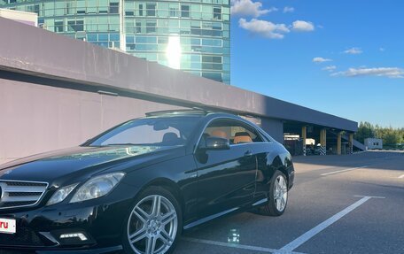 Mercedes-Benz E-Класс, 2010 год, 1 500 000 рублей, 6 фотография