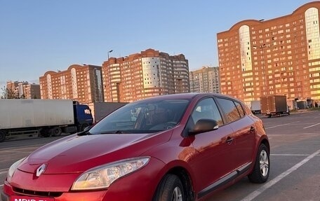 Renault Megane III, 2010 год, 680 000 рублей, 2 фотография