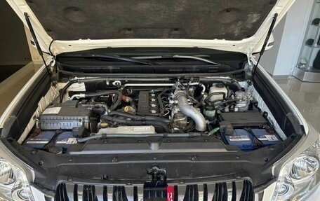 Toyota Land Cruiser Prado 150 рестайлинг 2, 2011 год, 3 100 000 рублей, 13 фотография