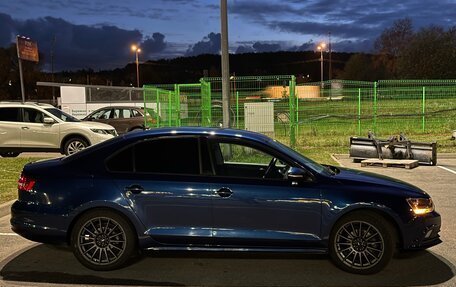 Volkswagen Jetta VI, 2015 год, 1 200 000 рублей, 2 фотография