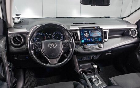 Toyota RAV4, 2017 год, 2 399 000 рублей, 11 фотография