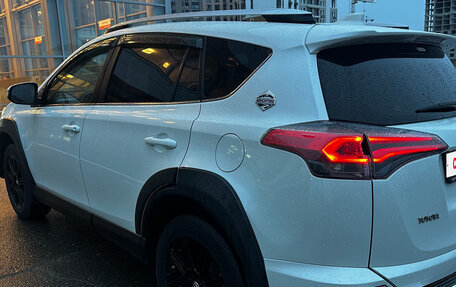 Toyota RAV4, 2017 год, 2 399 000 рублей, 4 фотография