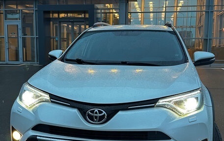Toyota RAV4, 2017 год, 2 399 000 рублей, 24 фотография