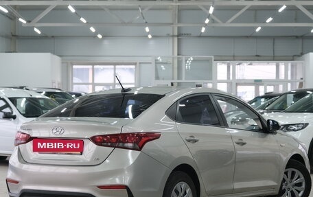 Hyundai Solaris II рестайлинг, 2018 год, 1 049 000 рублей, 7 фотография