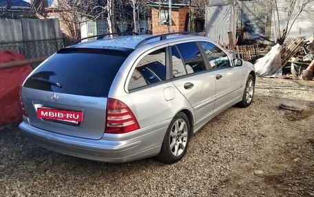 Mercedes-Benz C-Класс, 2004 год, 620 000 рублей, 3 фотография