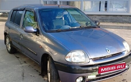 Renault Clio III, 2000 год, 130 000 рублей, 2 фотография