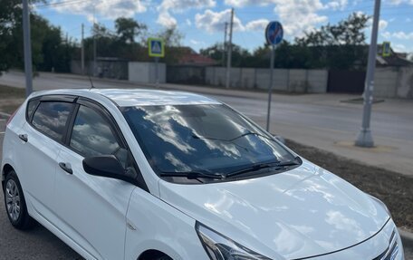 Hyundai Solaris II рестайлинг, 2015 год, 1 100 000 рублей, 6 фотография