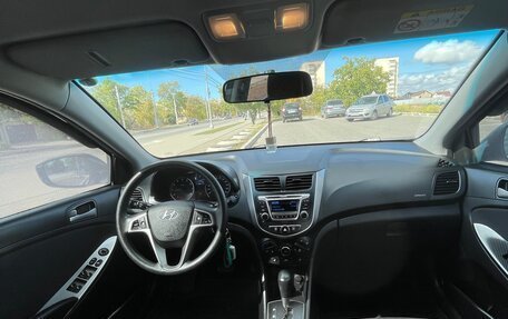 Hyundai Solaris II рестайлинг, 2015 год, 1 100 000 рублей, 11 фотография