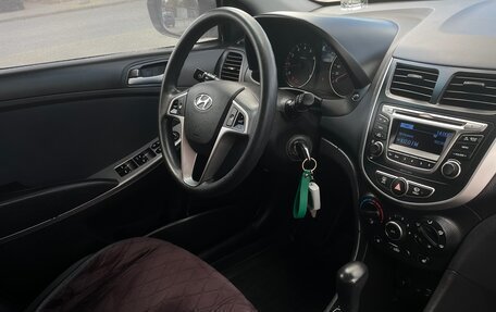 Hyundai Solaris II рестайлинг, 2015 год, 1 100 000 рублей, 17 фотография