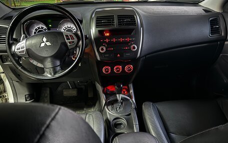Mitsubishi ASX I рестайлинг, 2011 год, 1 000 000 рублей, 11 фотография