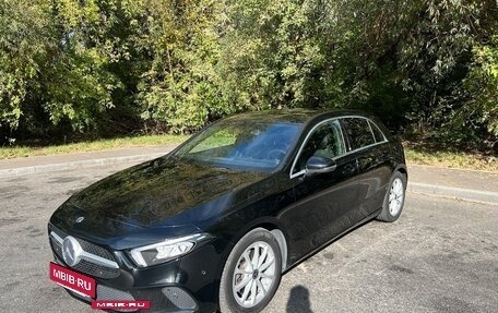 Mercedes-Benz A-Класс, 2018 год, 2 990 000 рублей, 7 фотография