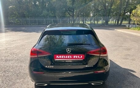 Mercedes-Benz A-Класс, 2018 год, 2 990 000 рублей, 4 фотография