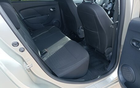 Renault Logan II, 2014 год, 720 000 рублей, 13 фотография