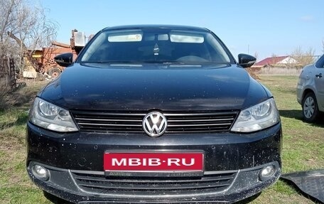 Volkswagen Jetta VI, 2013 год, 1 030 000 рублей, 5 фотография