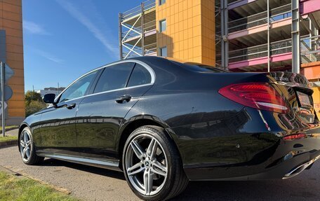 Mercedes-Benz E-Класс, 2020 год, 3 995 000 рублей, 9 фотография