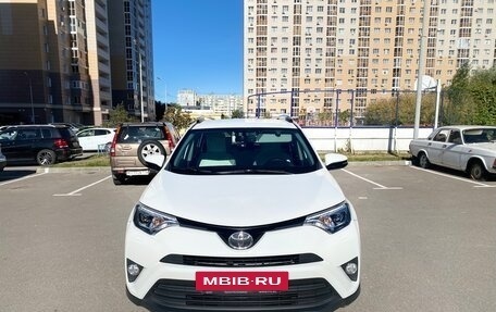 Toyota RAV4, 2018 год, 2 900 000 рублей, 4 фотография