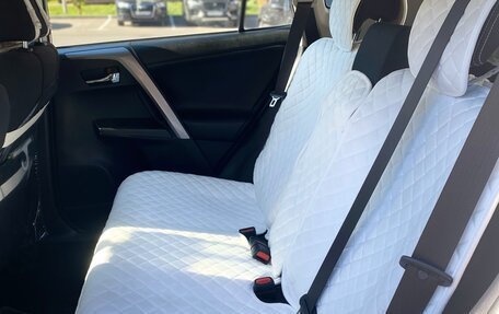 Toyota RAV4, 2018 год, 2 900 000 рублей, 11 фотография