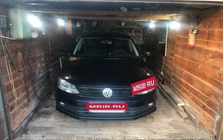 Volkswagen Jetta VI, 2015 год, 1 350 000 рублей, 6 фотография