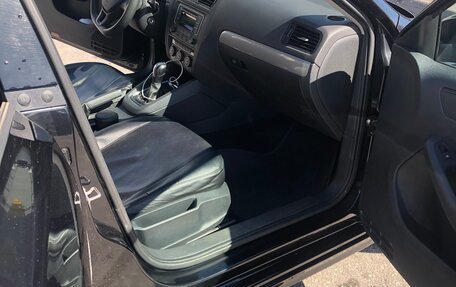 Volkswagen Jetta VI, 2015 год, 1 350 000 рублей, 18 фотография