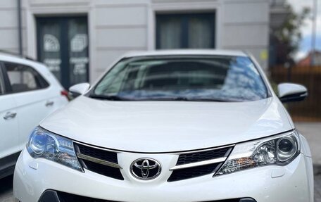 Toyota RAV4, 2013 год, 1 900 000 рублей, 2 фотография