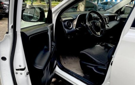 Toyota RAV4, 2013 год, 1 900 000 рублей, 10 фотография