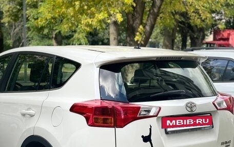 Toyota RAV4, 2013 год, 1 900 000 рублей, 17 фотография