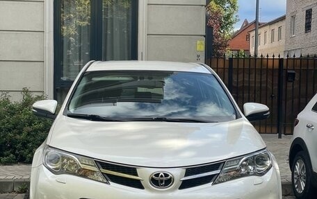Toyota RAV4, 2013 год, 1 900 000 рублей, 18 фотография