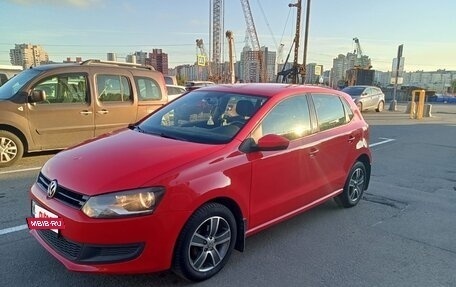 Volkswagen Polo VI (EU Market), 2011 год, 680 000 рублей, 2 фотография