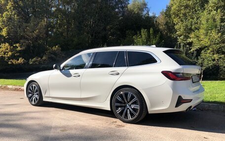 BMW 3 серия, 2019 год, 3 400 000 рублей, 3 фотография