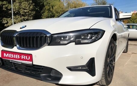 BMW 3 серия, 2019 год, 3 400 000 рублей, 21 фотография