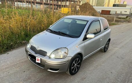 Toyota Yaris I рестайлинг, 2003 год, 300 000 рублей, 2 фотография